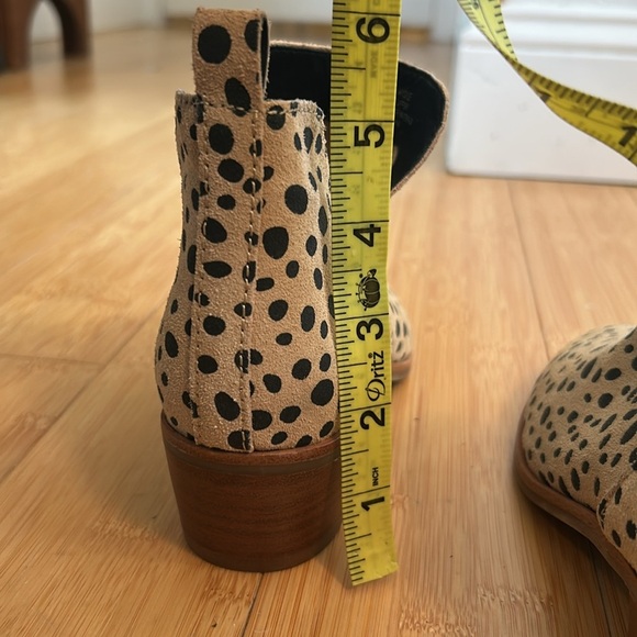 Dolce Vita Kaidie Leather Leopard Low Heel Booties size 6 NWOB - Picture 8 of 8